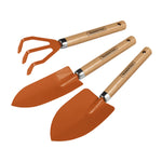 Beneficios:Incluye pala, rastrillo y tijera podadora Mango de madera para mayor comodidad Alta durabilidad ¡Equipa tu jardín con nuestro completo kit de herramientas!