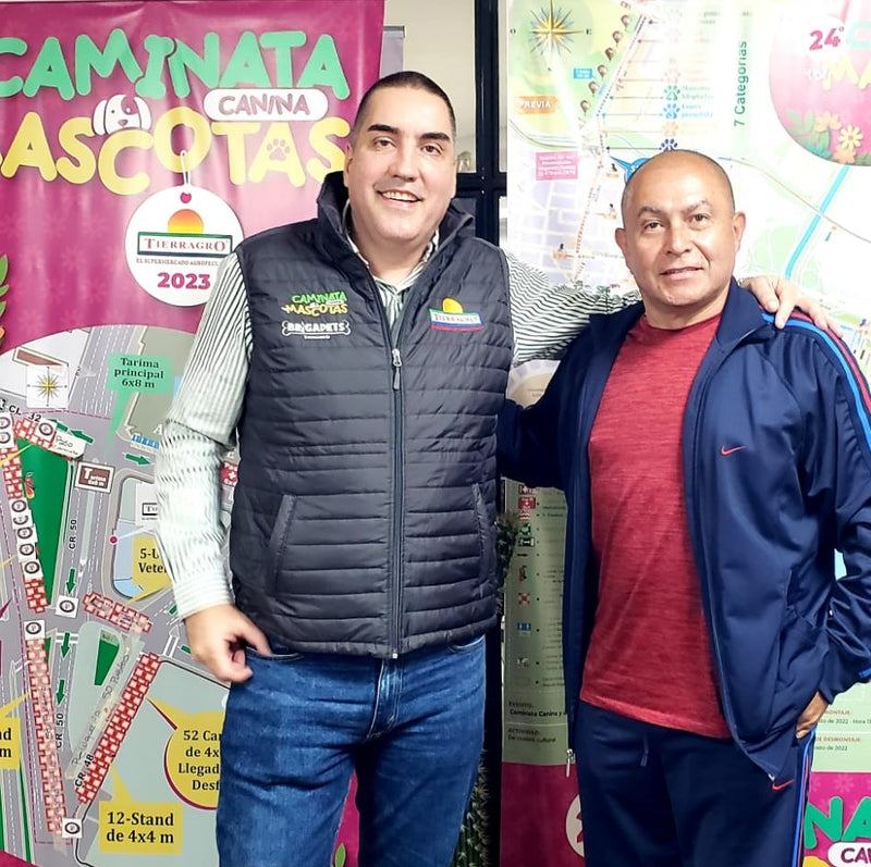 Leonardo Pérez Jaramillo Fundador Caminata Canina y Wilson Aguiar Director Banda Ciudad de Medellín